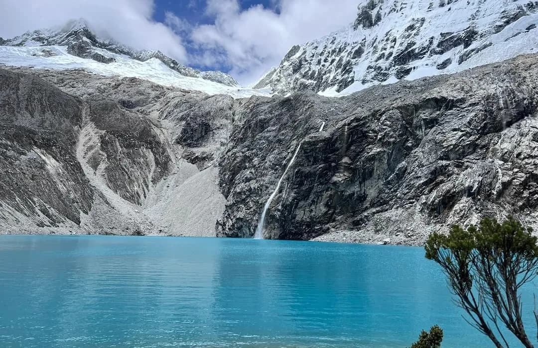 Laguna 69 - Trekking Full Day